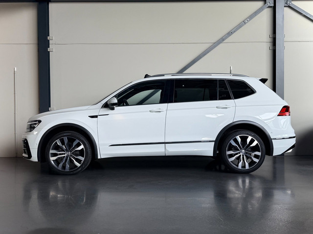 Foto 5 van Volkswagen Tiguan Allspace 1.5 TSI R-Line 7pers, Panodak, ACC, Trekhaak, BTW, Leer, 20", Sfeerverlic