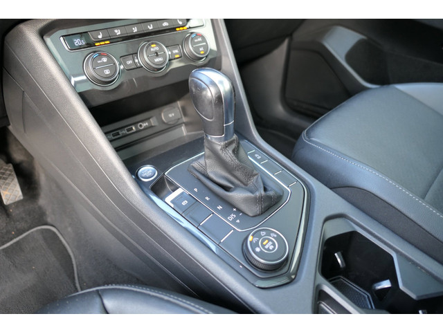 Foto 10 van Volkswagen Tiguan All-Space 2.0 TSI 4Motion Highline Panorama Carplay Stoelverwarming Leder