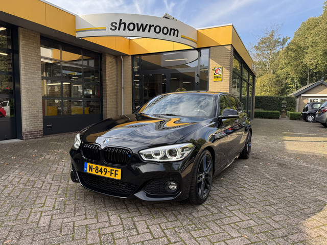 Foto 10 van BMW 1-serie 120i M Sport Edition Automaat Climate Control Led Carplay