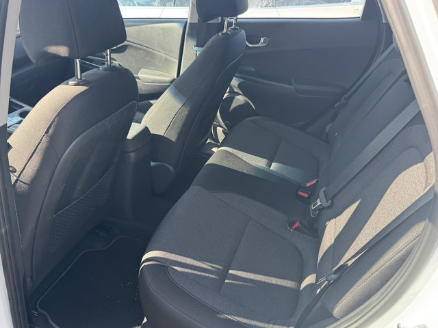 Foto 3 van HYUNDAI KONA EV COMFORT 64 kWh (99% SOH) I AUTOMAAT I TREKHAAK I APPLE CARPLAY I P-CAMERA