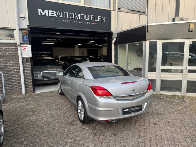 Foto 5 van Opel Astra TwinTop 1.8 Cosmo/1 jr APK/ Camera/Nap/LM Velgen//Mooie auto!