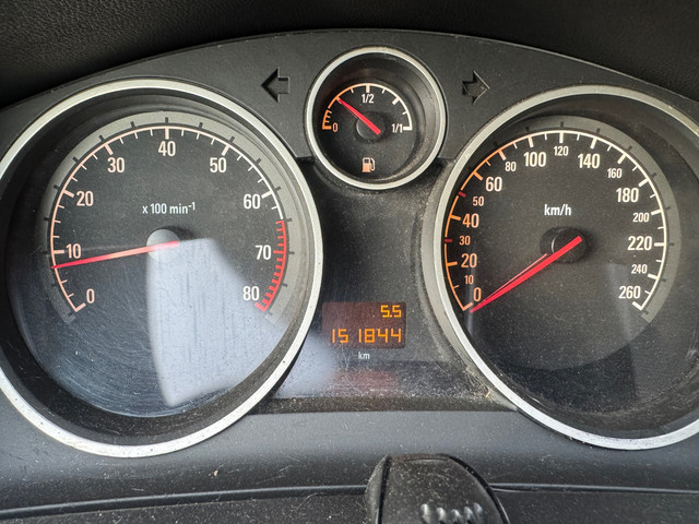 Foto 3 van Opel Astra TwinTop 1.8 Cosmo/1 jr APK/ Camera/Nap/LM Velgen//Mooie auto!