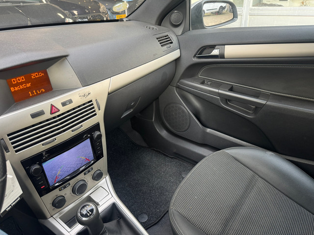 Opel Astra TwinTop 1.8 Cosmo/1 jr APK/ Camera/Nap/LM Velgen//Mooie auto!