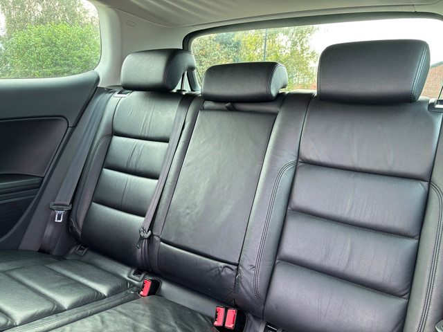 Foto 7 van Volkswagen Golf 1.4 TSI Highline Automaat - Deep Black Pearl - Leder/Clima/Cruise