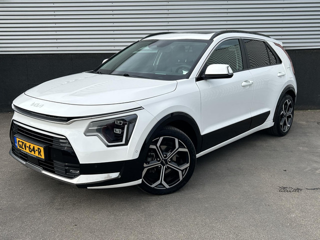 Foto 3 van Kia Niro 1.6 GDi Hybrid ExecutiveLine Full Option! Nederlandse auto, Schuif/kanteldak, 18" Lichtmeta