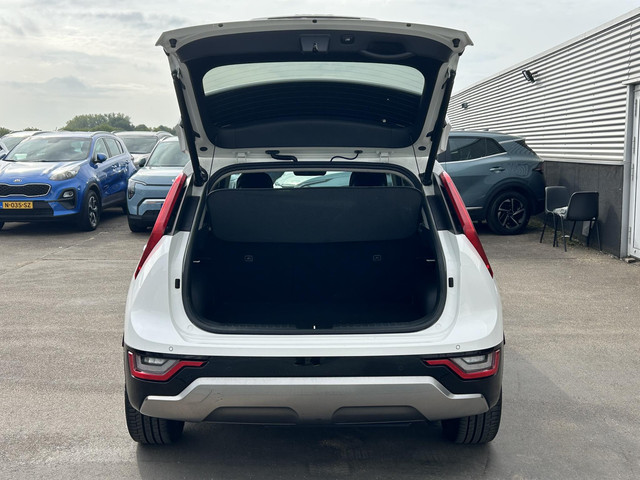 Foto 8 van Kia Niro 1.6 GDi Hybrid ExecutiveLine Full Option! Nederlandse auto, Schuif/kanteldak, 18" Lichtmeta