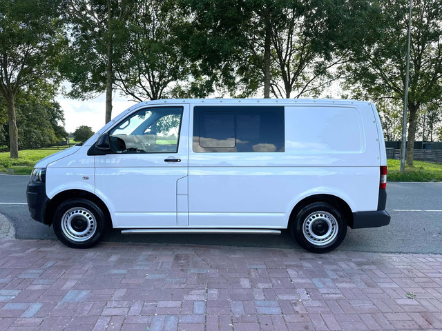 Foto 3 van Volkswagen Transporter 2.0 TDI L1H1 BMT 140 PK Marge