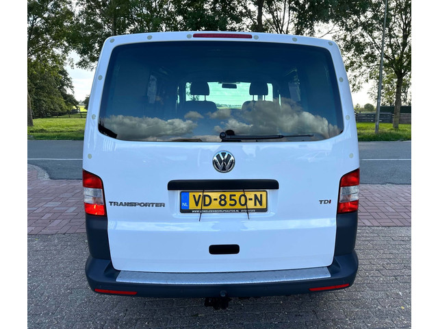 Foto 6 van Volkswagen Transporter 2.0 TDI L1H1 BMT 140 PK Marge