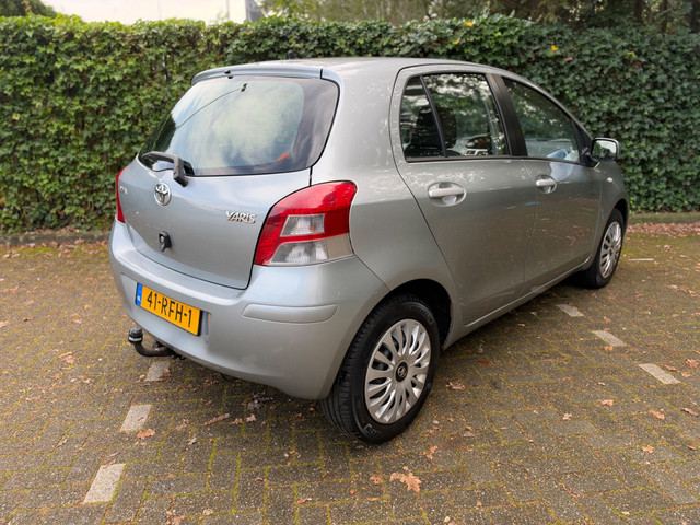 Foto 6 van Toyota Yaris 1.3 VVTi Aspiration Automaat|1e Eigenaar|Cruise|Trekhaak|Volledig onderhouden