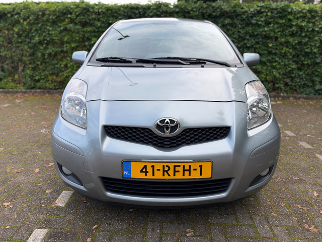 Foto 9 van Toyota Yaris 1.3 VVTi Aspiration Automaat|1e Eigenaar|Cruise|Trekhaak|Volledig onderhouden