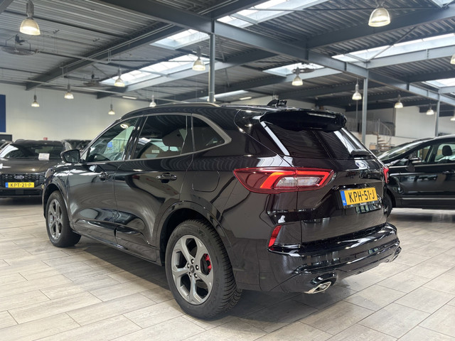 Foto 2 van Ford Kuga 2.5 PHEV 243 pk ST-Line X I AGR stoelen I Adapt Cruise I Winter Pack | B&O | 360° Camera |