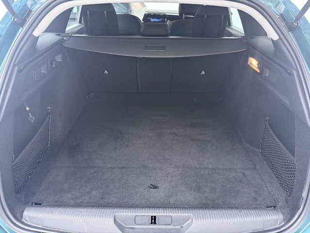 Foto 3 van Peugeot 308 SW 1.2 PureTech Active Pack Business - Navigatie - Climate Control - Apple Carplay/Andro