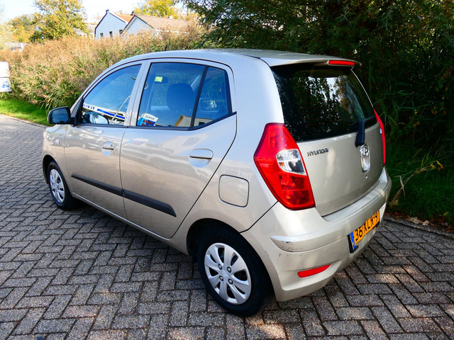 Foto 5 van Hyundai I10 1.1 i-Drive Airco 63.000km. 4-Cilinder Hoge instap Zuinig