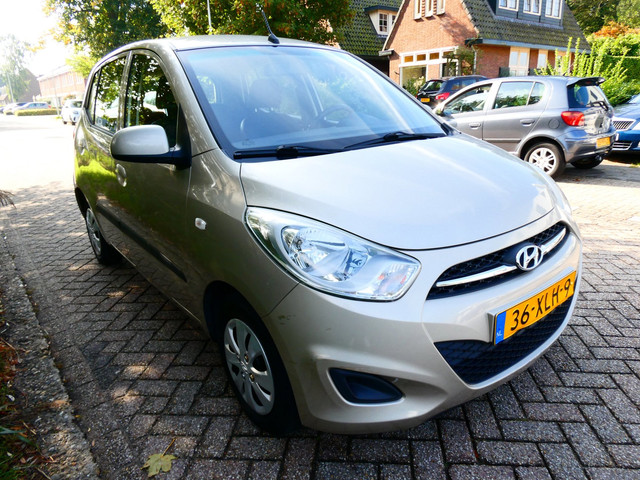 Foto 8 van Hyundai I10 1.1 i-Drive Airco 63.000km. 4-Cilinder Hoge instap Zuinig