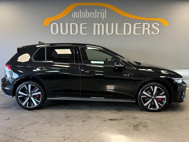 Foto 5 van Volkswagen Golf 1.5 eHybrid GTE SOH 100% | Trekhaak | Adaptive cruise | 360 | Head-up | Sfeer | Stoe