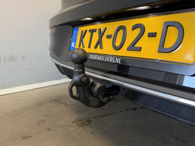 Foto 7 van Volkswagen Golf 1.5 eHybrid GTE SOH 100% | Trekhaak | Adaptive cruise | 360 | Head-up | Sfeer | Stoe