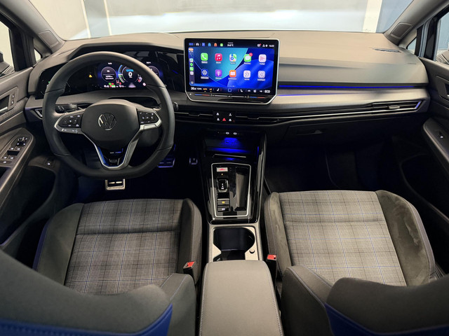 Foto 9 van Volkswagen Golf 1.5 eHybrid GTE SOH 100% | Trekhaak | Adaptive cruise | 360 | Head-up | Sfeer | Stoe