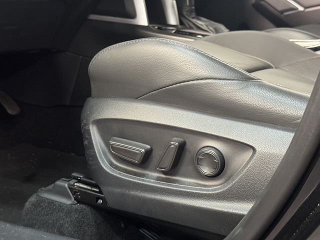 Foto 6 van Toyota Corolla Cross 2.0 High Power Hybrid Launch Edition | Elektrische stoel | Leder | JBL Audio |
