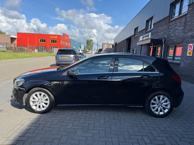 Foto 3 van Mercedes-Benz A-klasse 160 Ambition | 2E EIGENAAR | 3/6/12MND GARANTIE | AUTOMAAT | LED | CRUISE | N
