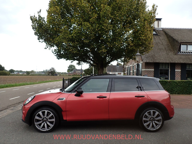 Foto 5 van MINI Clubman 2.0 Cooper S Chili ACC / H&K / TREKHAAK / CAMERA / CARPLAY / KEYLESS
