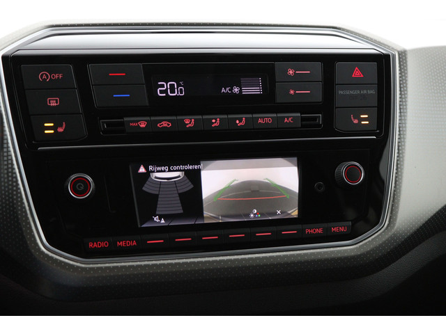 Foto 5 van Volkswagen Up! 1.0 BMT high up! AUTOMAAT I CAMERA I PDC I STOELVERWARMING