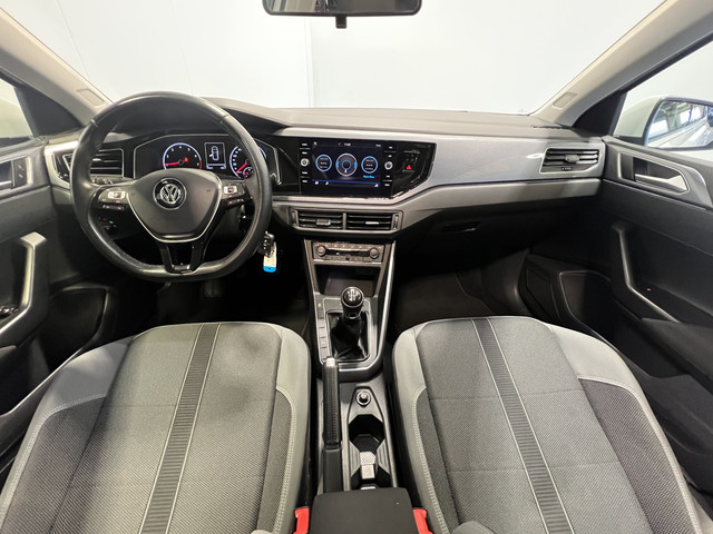 Foto 6 van Volkswagen Polo 1.0 TSI Highline Panoramadak | Navigatie/Android/Apple Carplay | LM Velgen 17" |