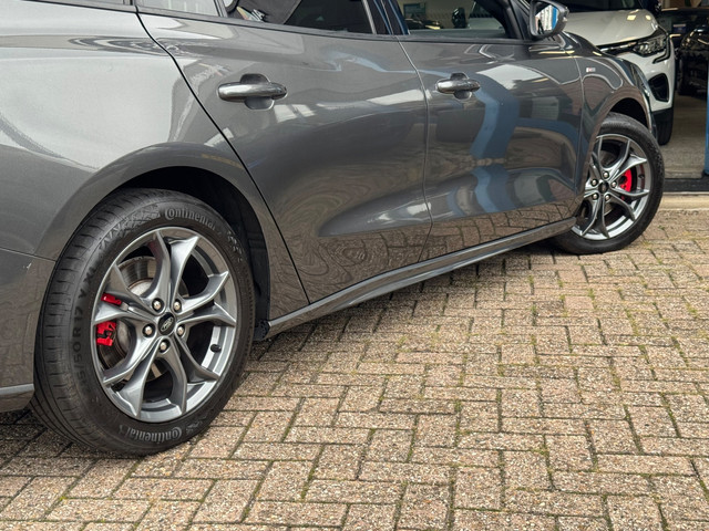 Foto 3 van Ford Focus Wagon 1.0 EcoBoost ST Line 2019 NAVI CLIMA NAP!