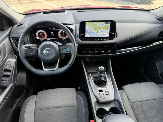 Foto 4 van Nissan Qashqai 1.3 MHEV Premiere Edition *Trekhaak & ACC*