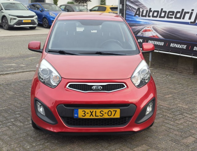 Foto 4 van KIA PICANTO 1.0 Dynamic Line / 5-deurs / Airco