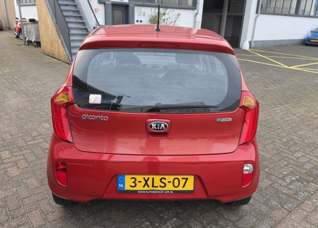 Foto 8 van KIA PICANTO 1.0 Dynamic Line / 5-deurs / Airco
