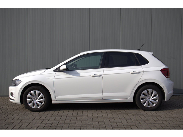 Foto 3 van Volkswagen Polo 1.0 TSI Comfortline Business ADAPT. CRUISE / PARK PILOT/ CLIMA