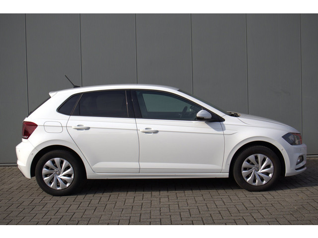 Foto 6 van Volkswagen Polo 1.0 TSI Comfortline Business ADAPT. CRUISE / PARK PILOT/ CLIMA