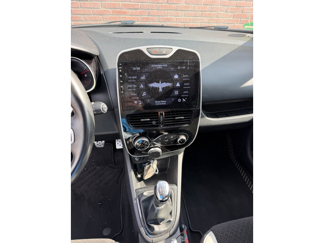 Foto 4 van Renault Clio Estate 0.9 TCe Intens Bose