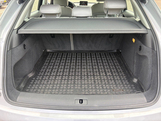 Foto 2 van Audi Q3 2.0 TFSI quattro Pro Line