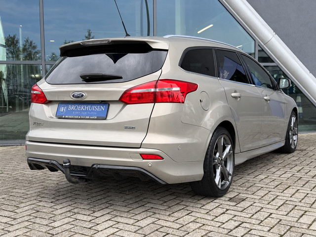 Foto 10 van Ford Focus Wagon 1.0 Titanium 125pk Trekhaak / Camera / Cruise Control