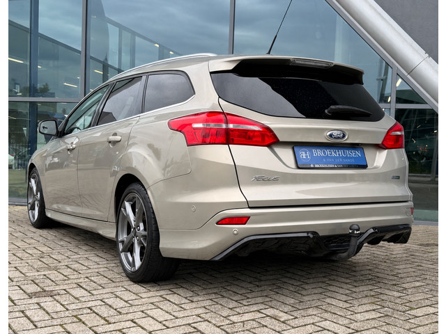 Foto 8 van Ford Focus Wagon 1.0 Titanium 125pk Trekhaak / Camera / Cruise Control
