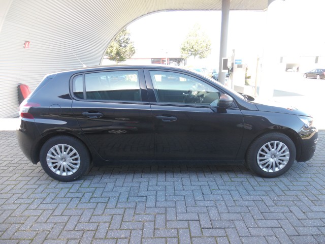 Foto 6 van PEUGEOT 308 1.6 BLUEHDI ACTIVE