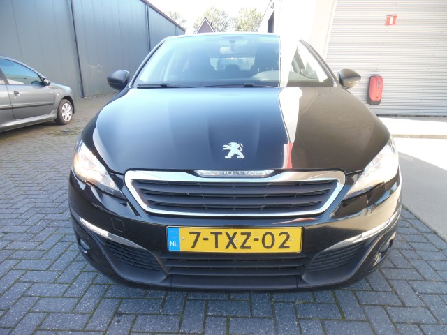 Foto 8 van PEUGEOT 308 1.6 BLUEHDI ACTIVE