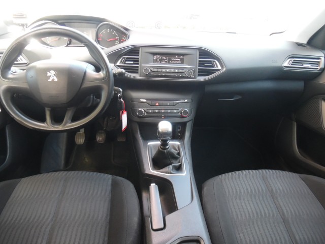 Foto 9 van PEUGEOT 308 1.6 BLUEHDI ACTIVE