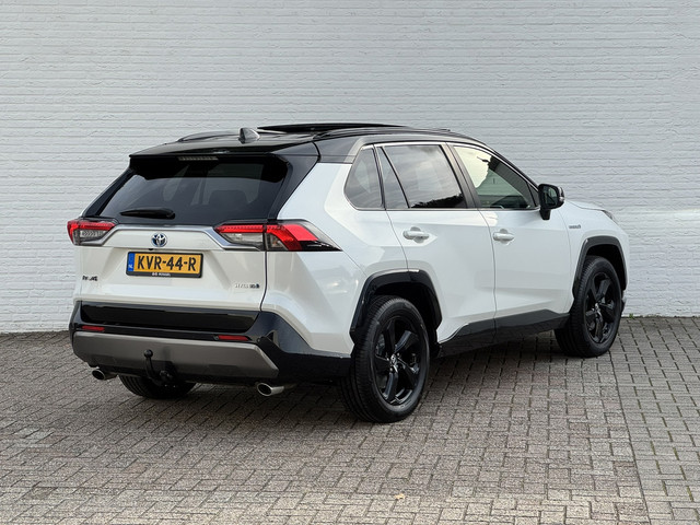 Foto 6 van Toyota RAV4 2.5 Hybrid AWD Bi-Tone Trekhaak Leder Panorama JBL Verwarmde voorruit en stuur