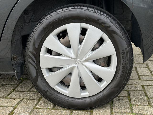 Foto 6 van Toyota Aygo 1.0 VVT-i x-now Airco / Start Stop