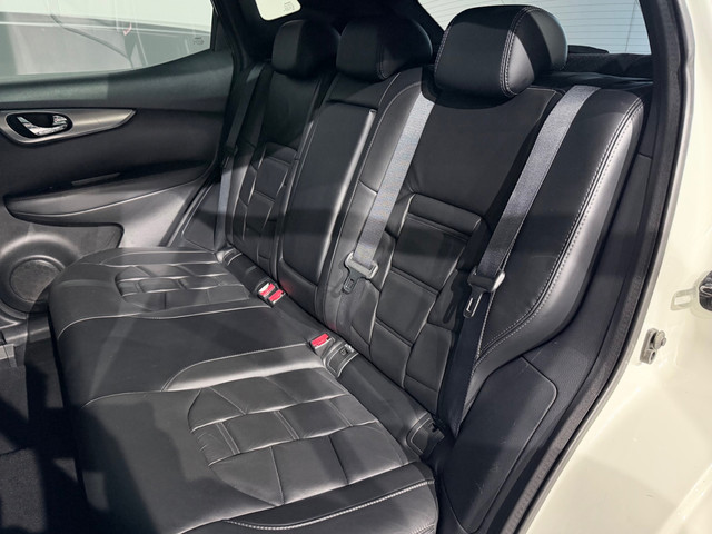 Foto 7 van Nissan Qashqai 1.2 Tekna + BOSE /Clima/Cruise/LED/PANO/Keyless/Leer/360°/Memory/Sfeer/LMV