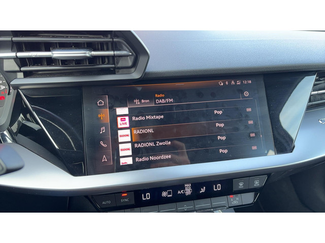 Foto 2 van Audi A3 Sportback 30 TFSI Advanced edition AUTOMAAT / FULL LED / CARPLAY / NAVI / CLIMA / PDC / NL-A