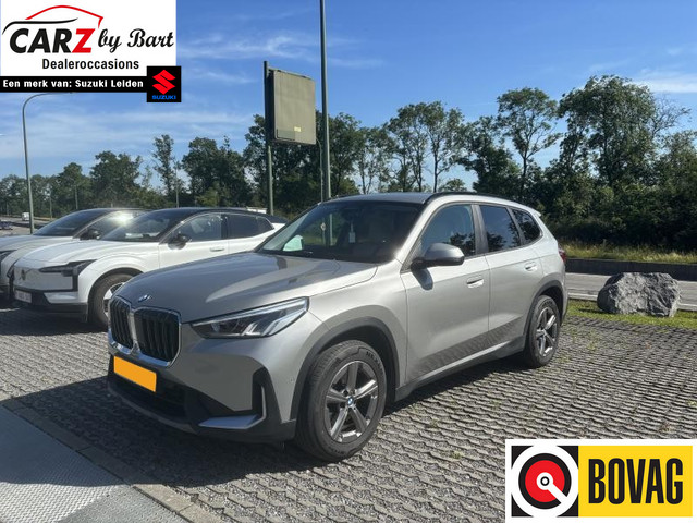 Foto 2 van BMW X1 sDRIVE18i AUTOMAAT Leder | Winterpakket | Carplay/Android | Sportstoelen