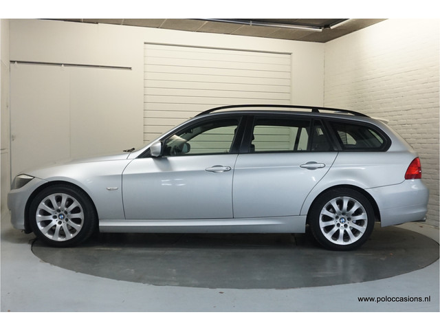 Foto 3 van BMW 3 Serie Touring 316i Navi | Handgeschakeld | Diff maakt geluid | 316