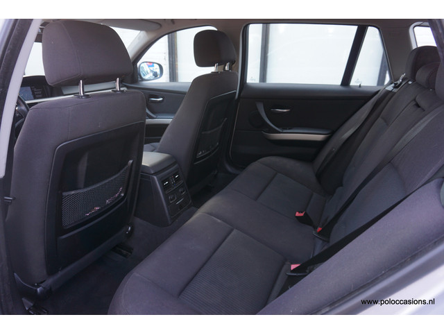 Foto 8 van BMW 3 Serie Touring 316i Navi | Handgeschakeld | Diff maakt geluid | 316