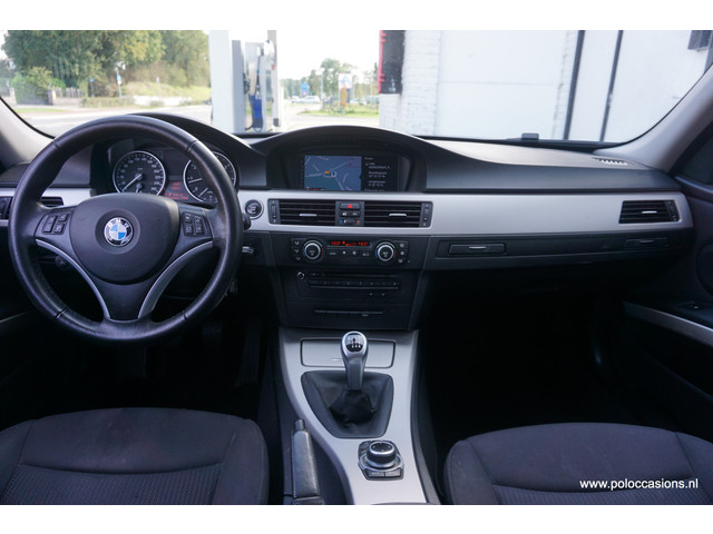 Foto 9 van BMW 3 Serie Touring 316i Navi | Handgeschakeld | Diff maakt geluid | 316