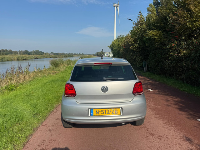 Foto 8 van Volkswagen Polo 1.2-12V BlueMotion |Cruise|Stoelverw.|Airco|Luxe|