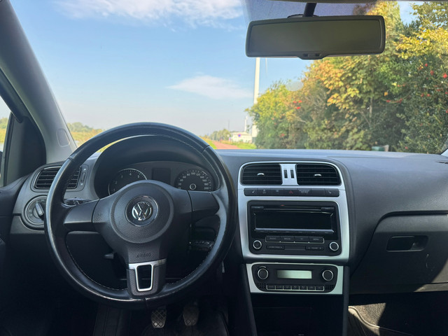 Foto 4 van Volkswagen Polo 1.2-12V BlueMotion |Cruise|Stoelverw.|Airco|Luxe|