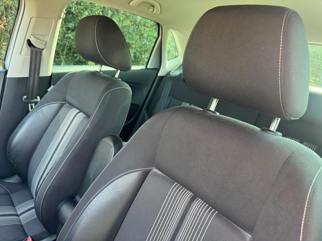Foto 3 van Volkswagen Polo 1.2-12V BlueMotion |Cruise|Stoelverw.|Airco|Luxe|